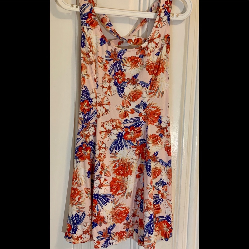 Forever 21 floral back-tie dress